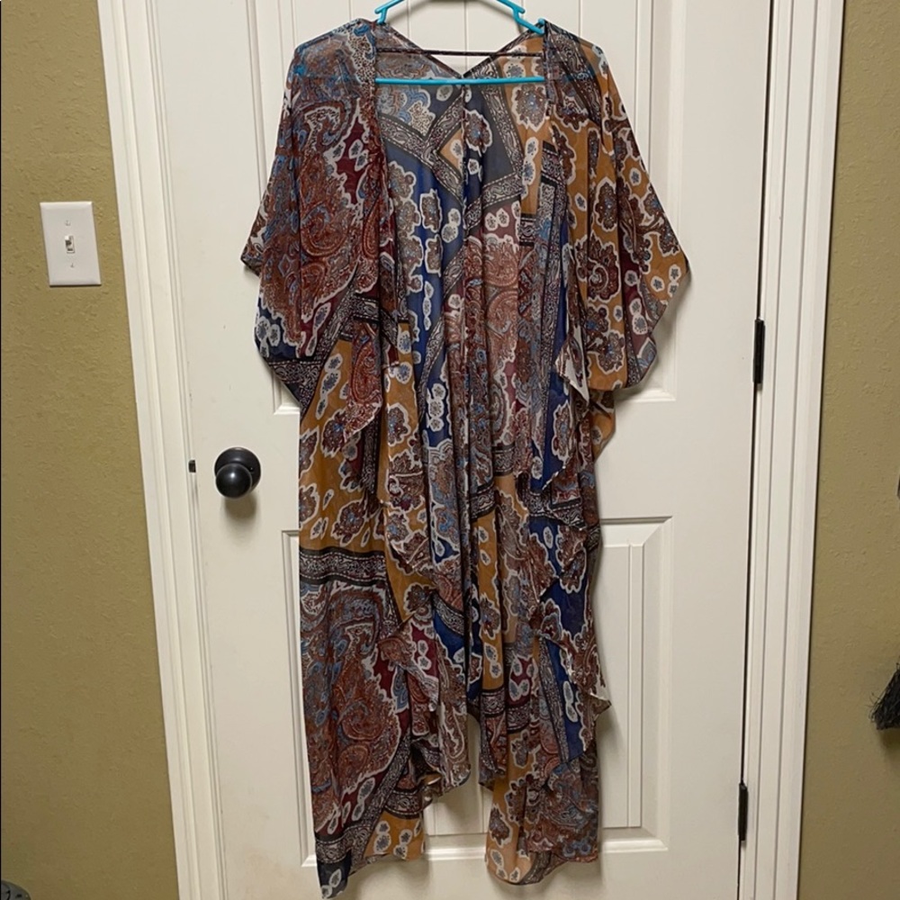 Long, sheer short sleeve kimono